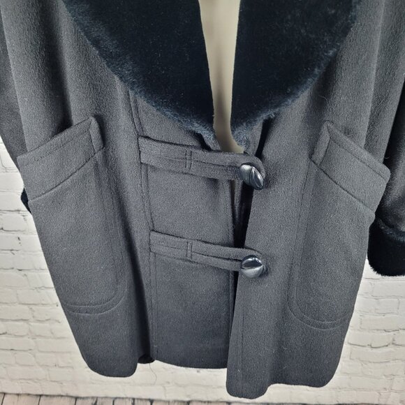 VTG Portrait Black Wool Blend Faux Fur Trim Buttoned Lined Over Coat Size 14 - Picture 9 of 13